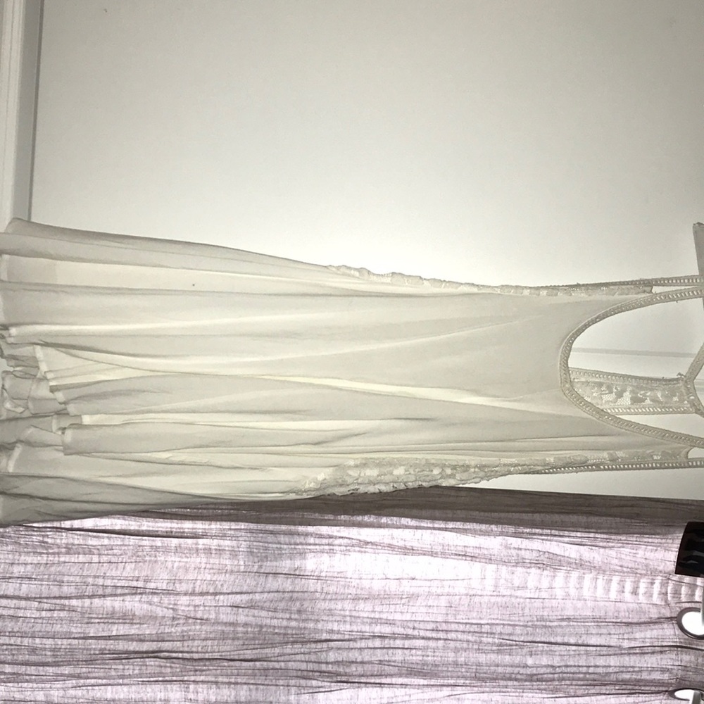 White lace dress or tunic